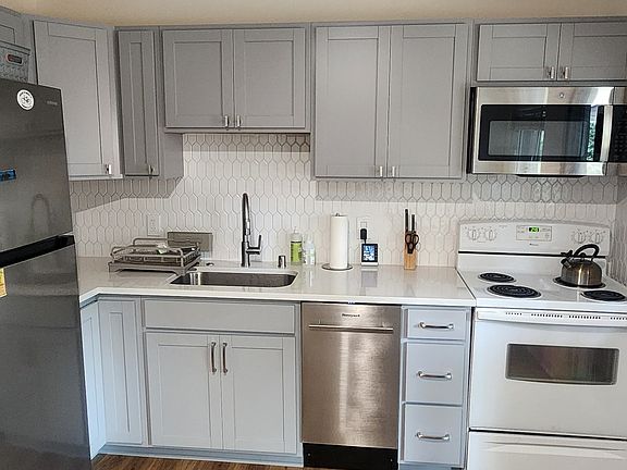 2nd image of 2510 Conestoga St #A