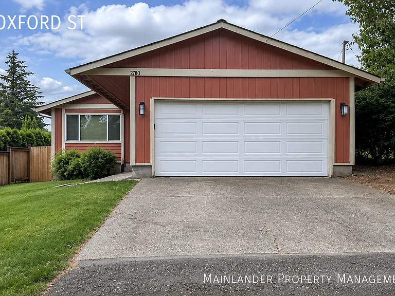 2780 Oxford St — Photo 1