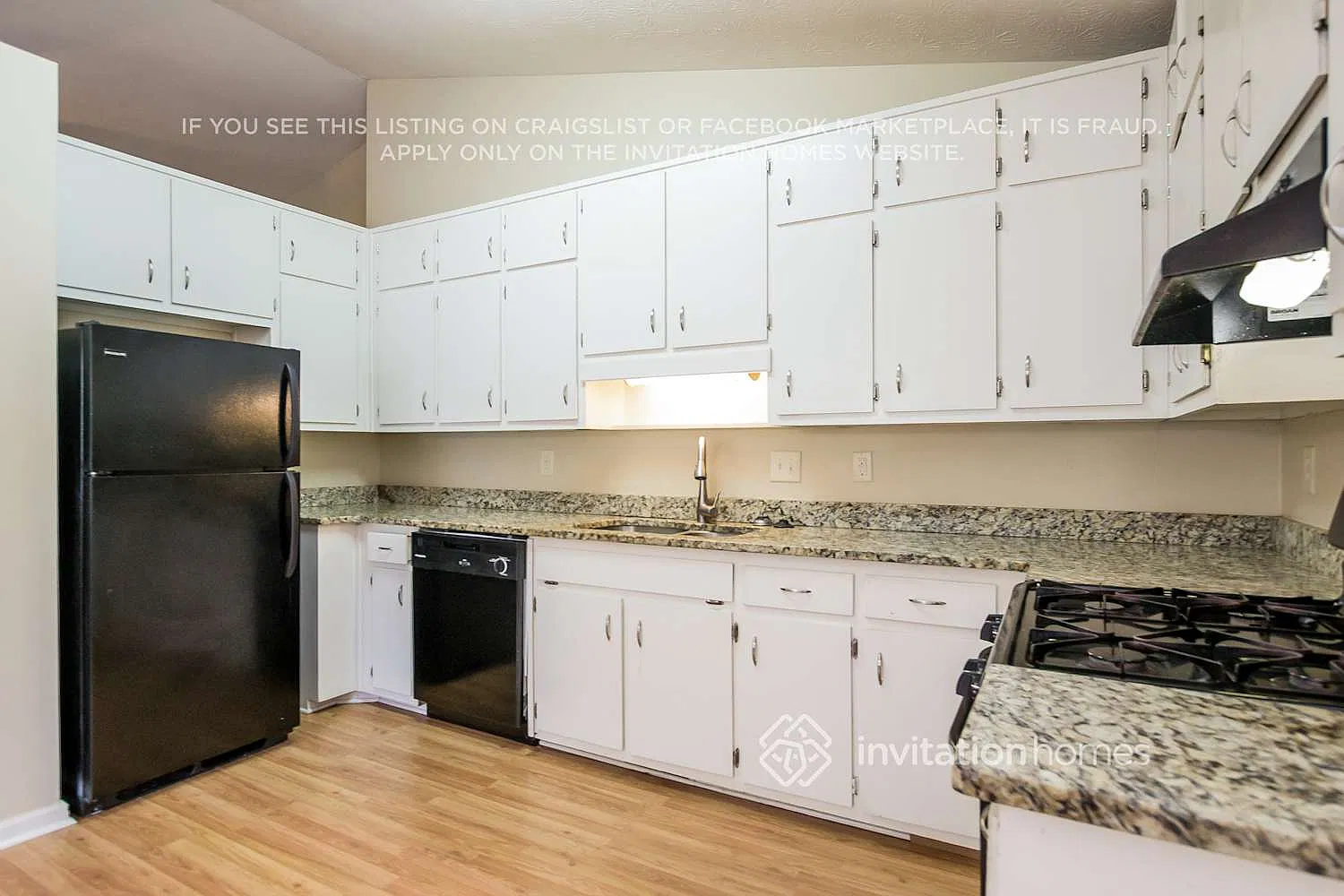 700 Carriage Ln Lawrenceville, GA 30046 — Photo 4
