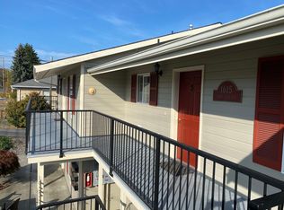 1615 M Ave APT 5, Anacortes, WA 98221