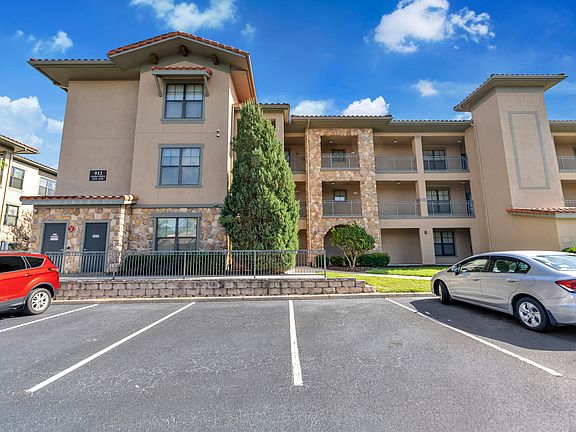 2nd image of 912 Charo Pkwy Unit 212