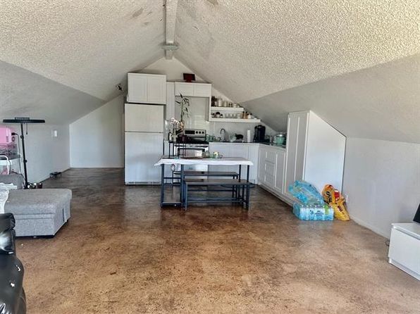 laredo-texas-250998183 picture