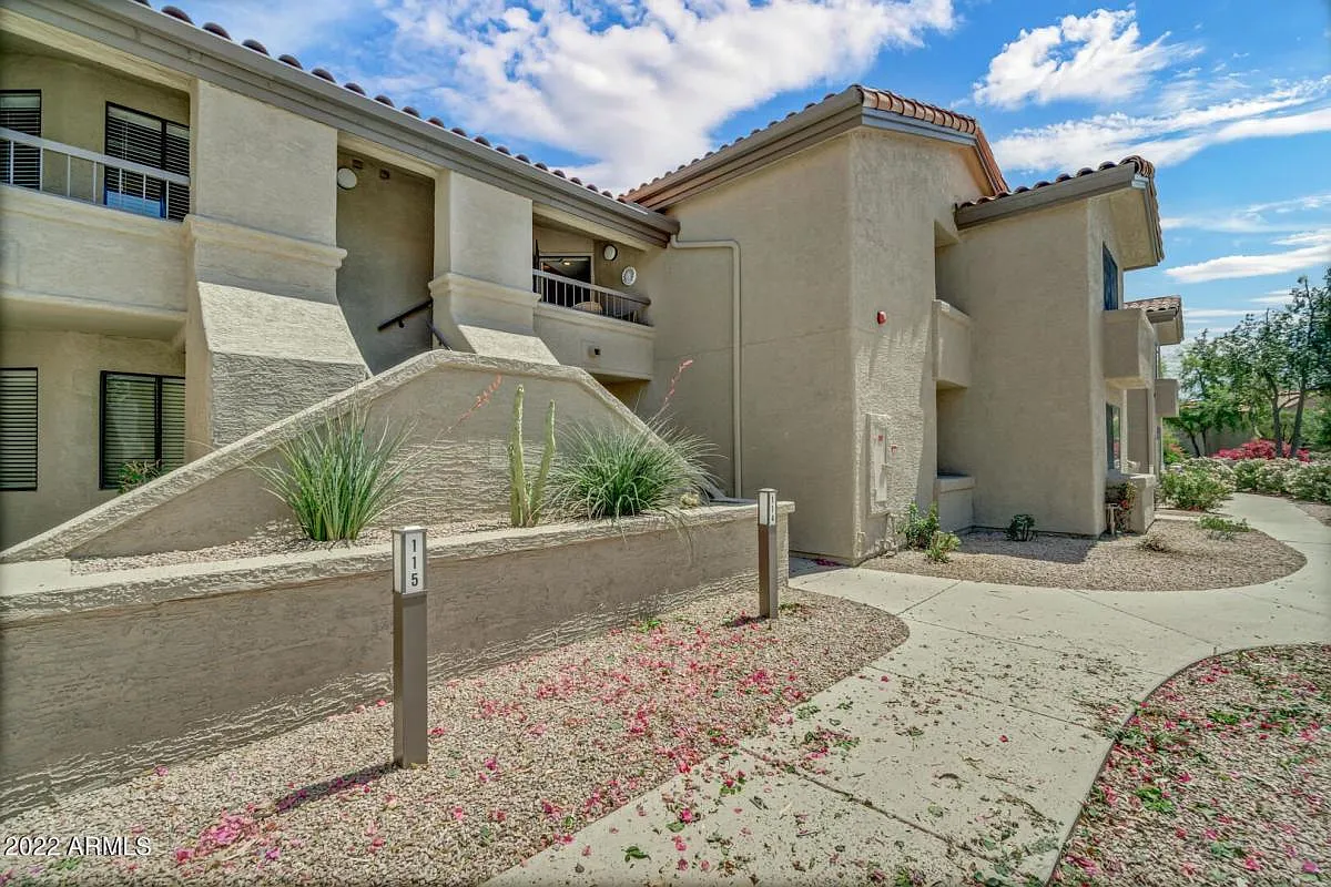 2 bed, 1145 sqft, $2,200 — Photo 2