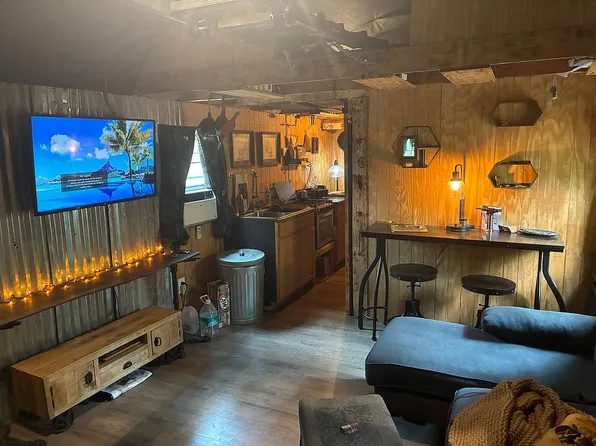 142 E Hackney Hill Rd, Wilburton, OK 74578