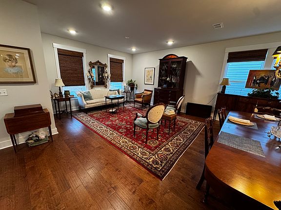 3rd image of 263 Rowans Creek Dr