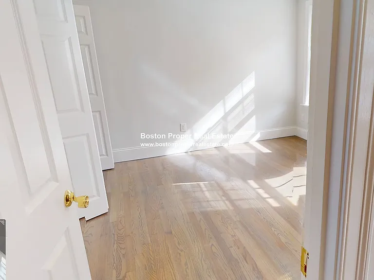 88 W Cedar St #6 — Photo 2