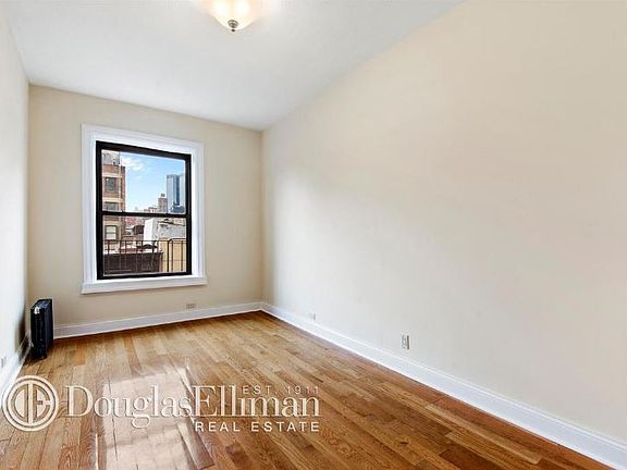 4th image of 414 W 44th St APT 3A