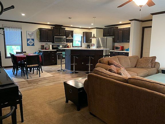 Living/Dining/Kitchen View