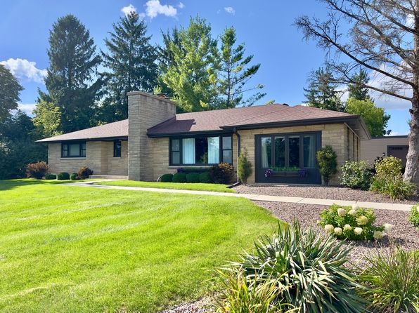 S64W13896 Janesville Rd