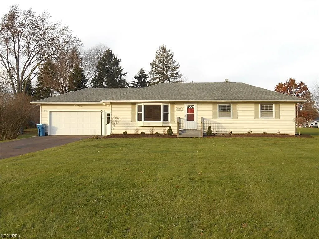 1319 Johns Rd photo 1