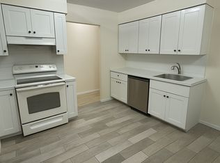 (Undisclosed Address), East Islip, NY 11730