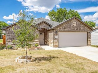 1733 E Harvey Ave, Fort Worth, TX 76104