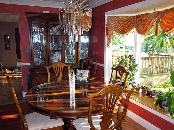 4th image of 270 Sunnymeade Ln