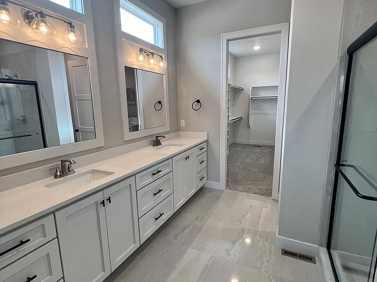 11009 S Millstone Dr — Photo 28