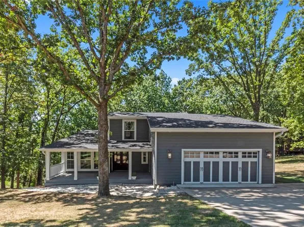 1613 Rockfern Dr, High Ridge, MO 63049