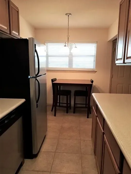 2 bed, 815 sqft, $950 — Photo 4