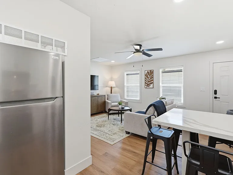 1417 E Roosevelt St #1 — Photo 15
