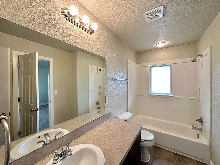 2328 Verna Lee Blvd — Photo 22