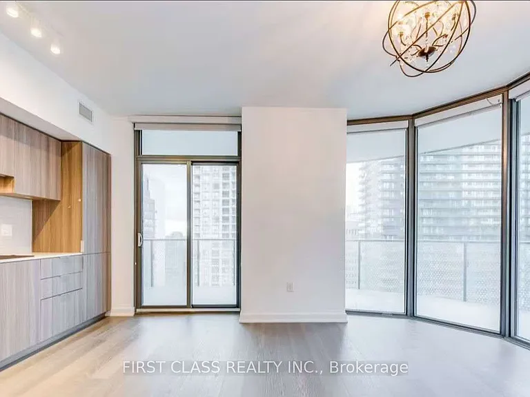11 Wellesley St W #2208 — Photo 2