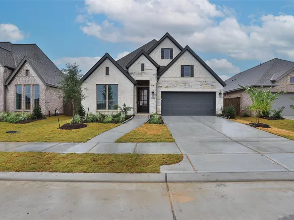 12034 Jacob Ln, Mont Belvieu, TX 77523