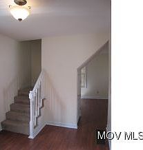 3rd image of 1711 Dewey St