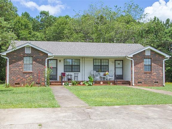 3rd image of 599 Jasmin Dr
