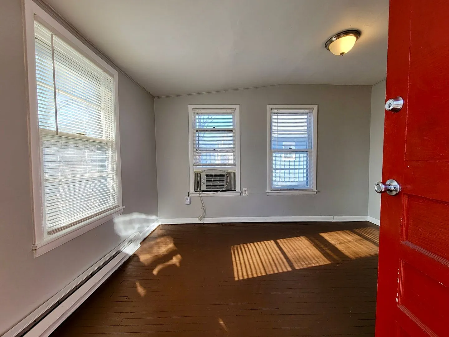1117 W. 41st Terrace — Photo 4