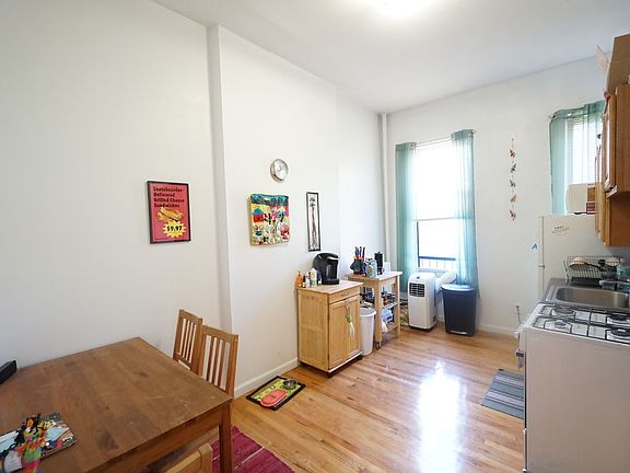 5th image of 456 3rd Ave #1