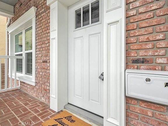 2nd image of 122 Roycroft Ave #3