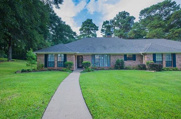 1st image of 4219 Oak Creek Dr