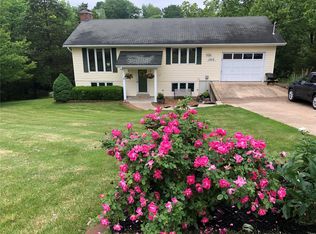 12714 Tall Pine Dr, Ste Genevieve, MO 63670