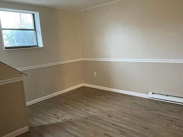 136 Hale Ave #3 — Photo 4