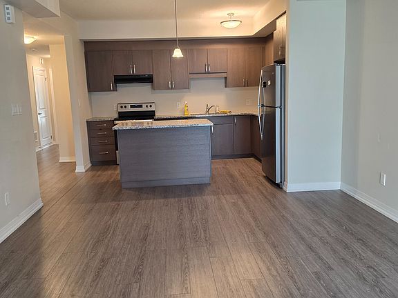 3rd image of 261 Woodbine Ave #A72