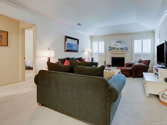 5th image of 2611 EISENHAUER RD #1204-L