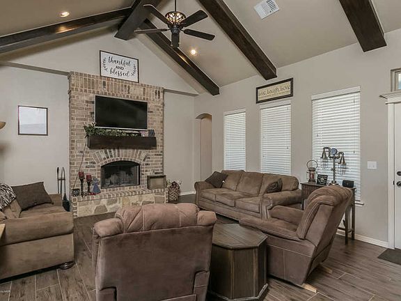 4th image of 18450 Bradley Ln