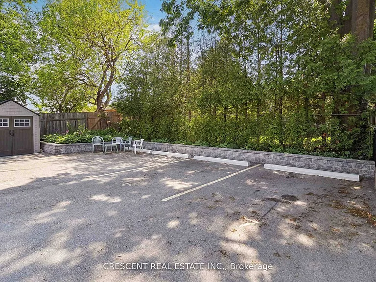 19 Queen St W #1 — Photo 12
