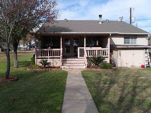 2nd image of 310 Beach Dr
