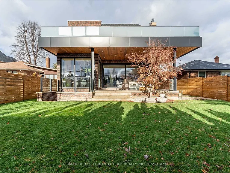 39 Cardigan Rd — Photo 38