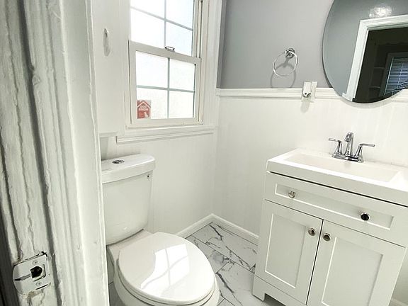 4th image of 2523 E 15th St #2523
