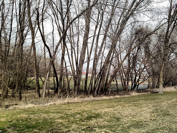 Park surrounds complex.