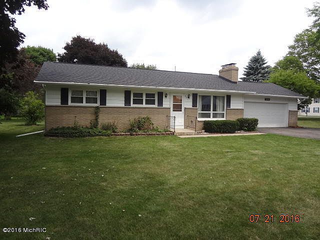 1st image of 217 Lincoln St