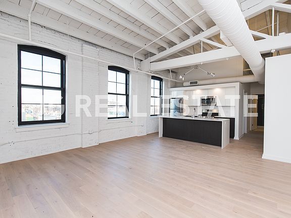 2nd image of 420 Fairmount Ave #602