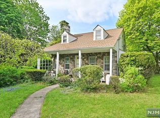 312 Webb Ave, River Edge, NJ 07661