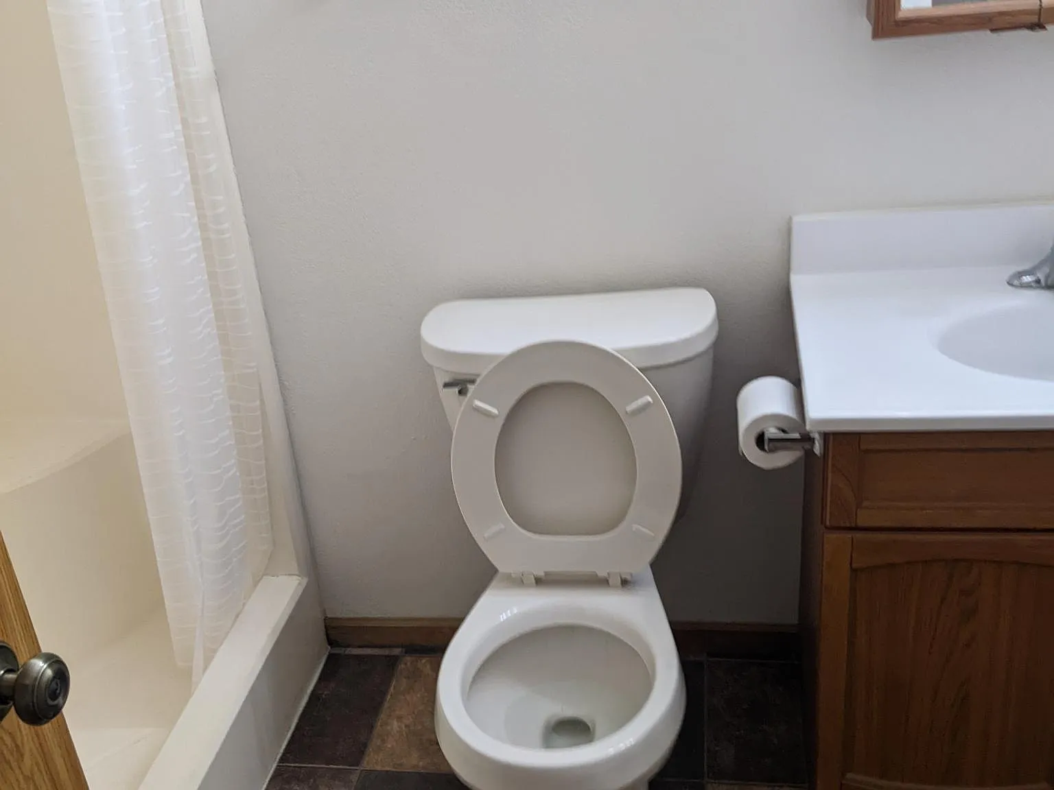 Studio, 400 sqft, $700 — Photo 3