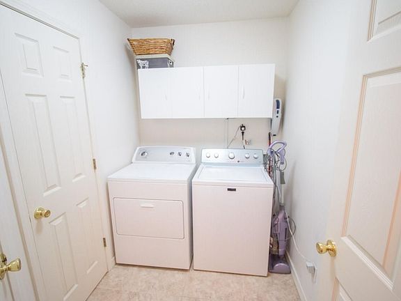 5th image of 229 Clearfield Dr