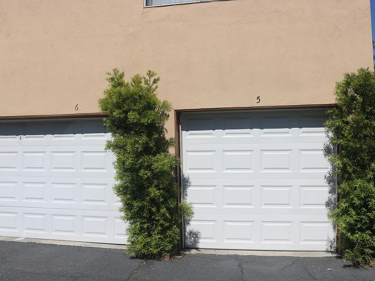 16551 Regina Cir — Photo 7