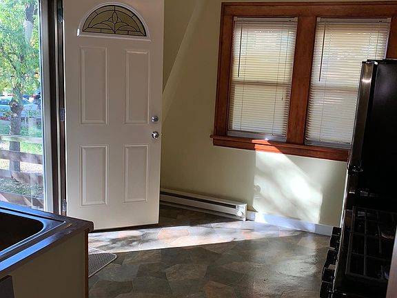 3rd image of 3525 Penn Ave N #1