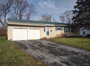 111 Edgemere Rd, Syracuse, NY 13208