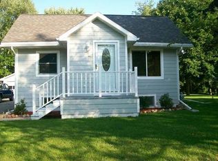 220 Pulcifer Ave, Gillett, WI 54124