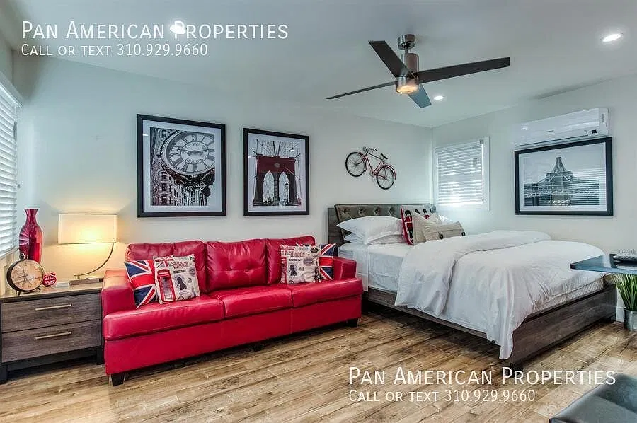 Studio, 420 sqft, $1,495 — Photo 2